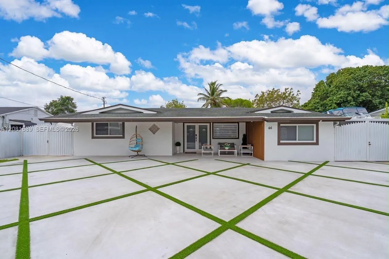 Foto de propiedad en 46 NE 164th Street 0, Miami, FL 33162 Miami con MLS# 