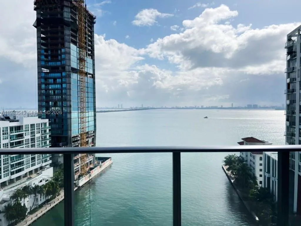 Foto de propiedad en 460 NE 28th Street 1407, Miami, FL 33137 Miami con MLS#