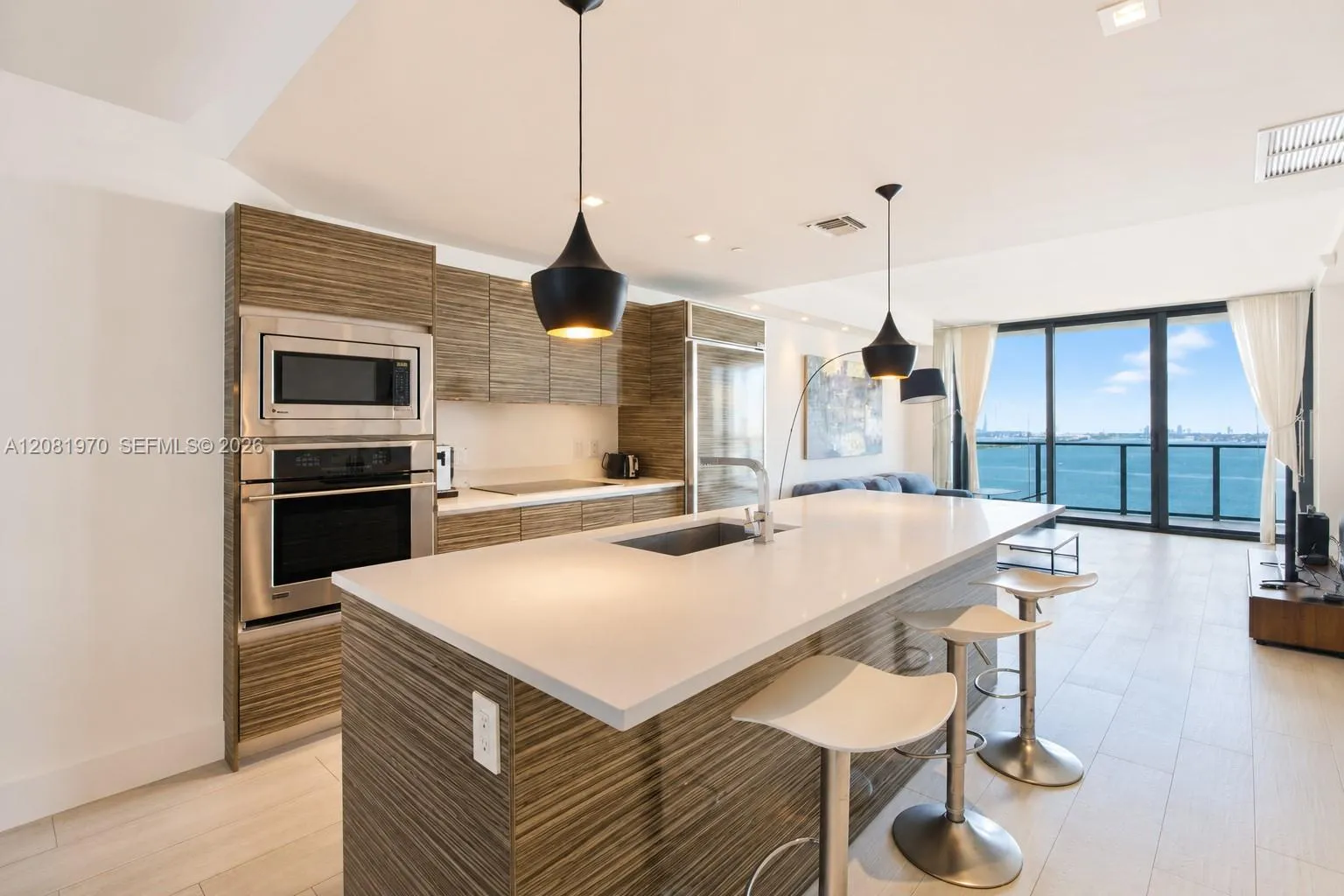 Foto de propiedad en 460 NE 28th Street 2806, Miami, FL 33137 Miami con MLS# 