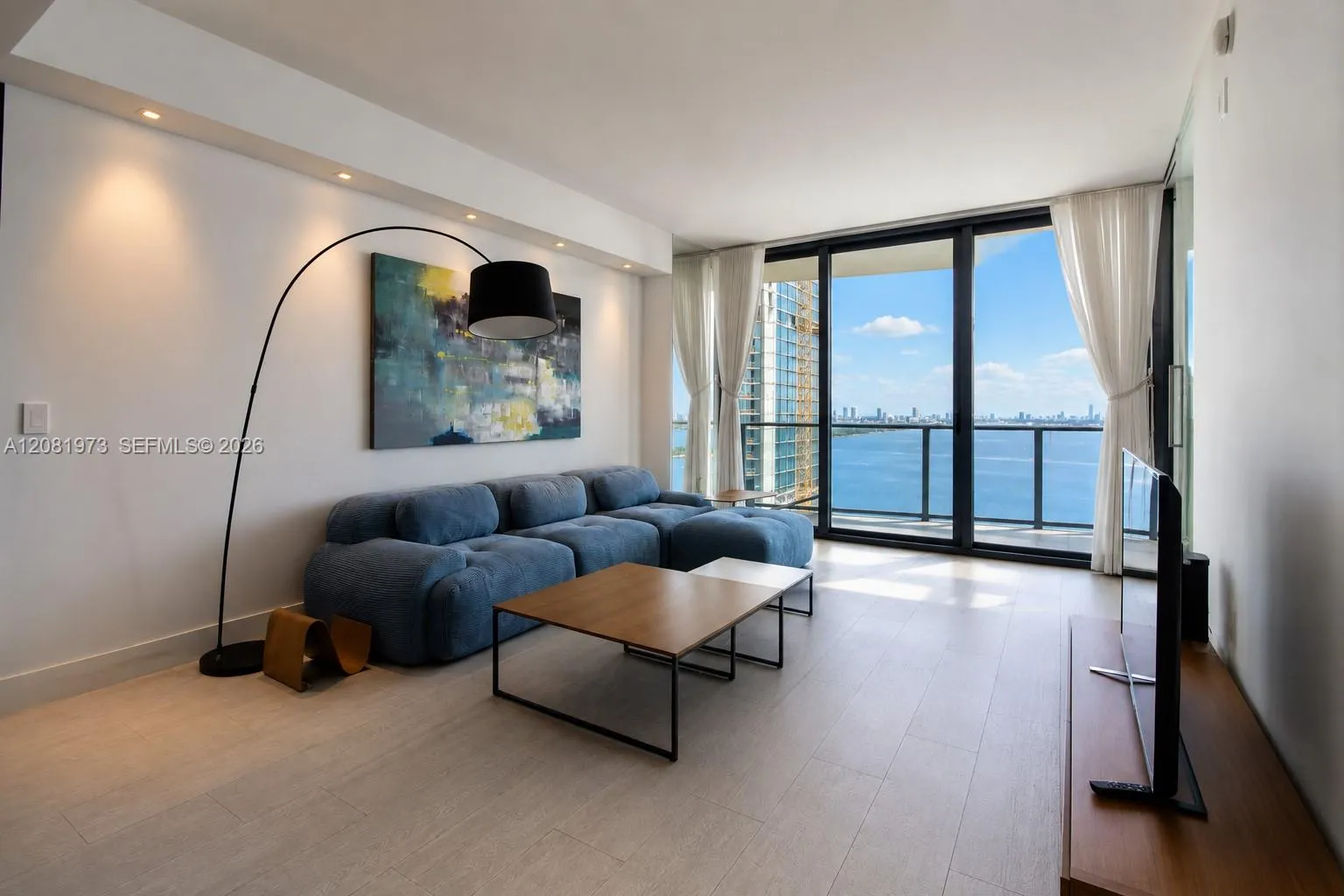 Foto de propiedad en 460 NE 28th Street 2806, Miami, FL 33137 Miami con MLS# 