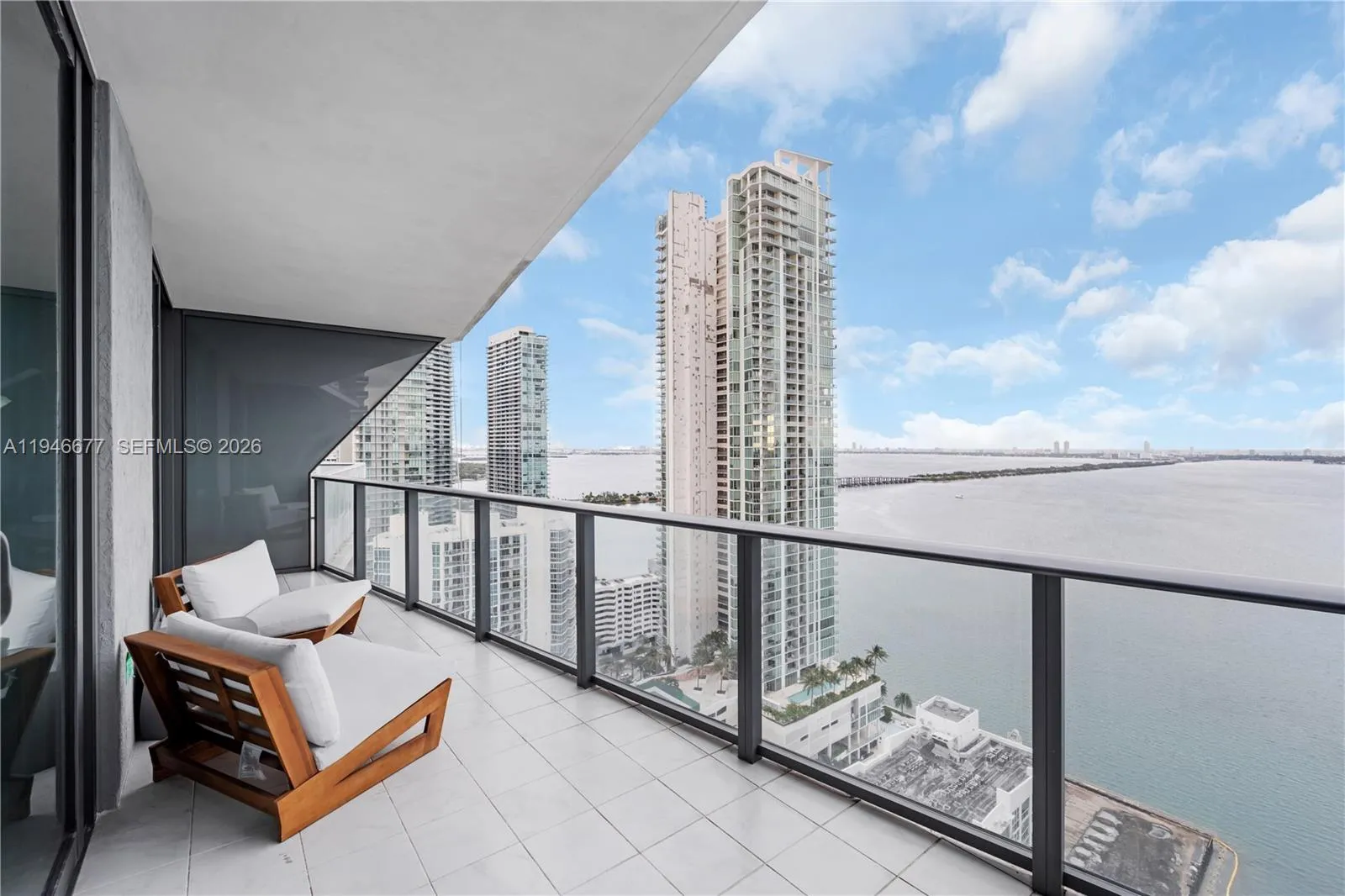 Foto de propiedad en 460 NE 28th Street 3002, Miami, FL 33137 Miami con MLS#
