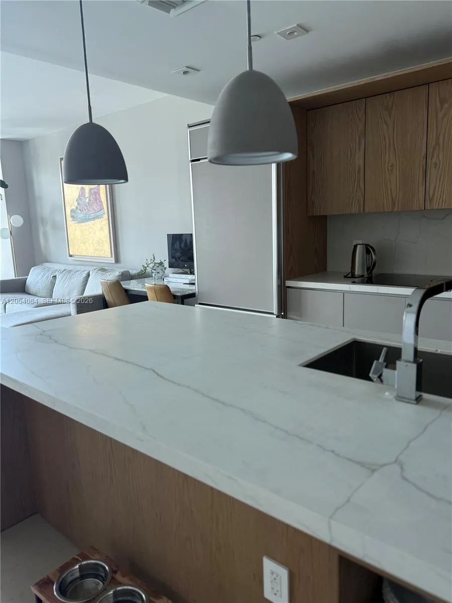 Foto de propiedad en 460 NE 28th Street 803, Miami, FL 33137 Miami con MLS#