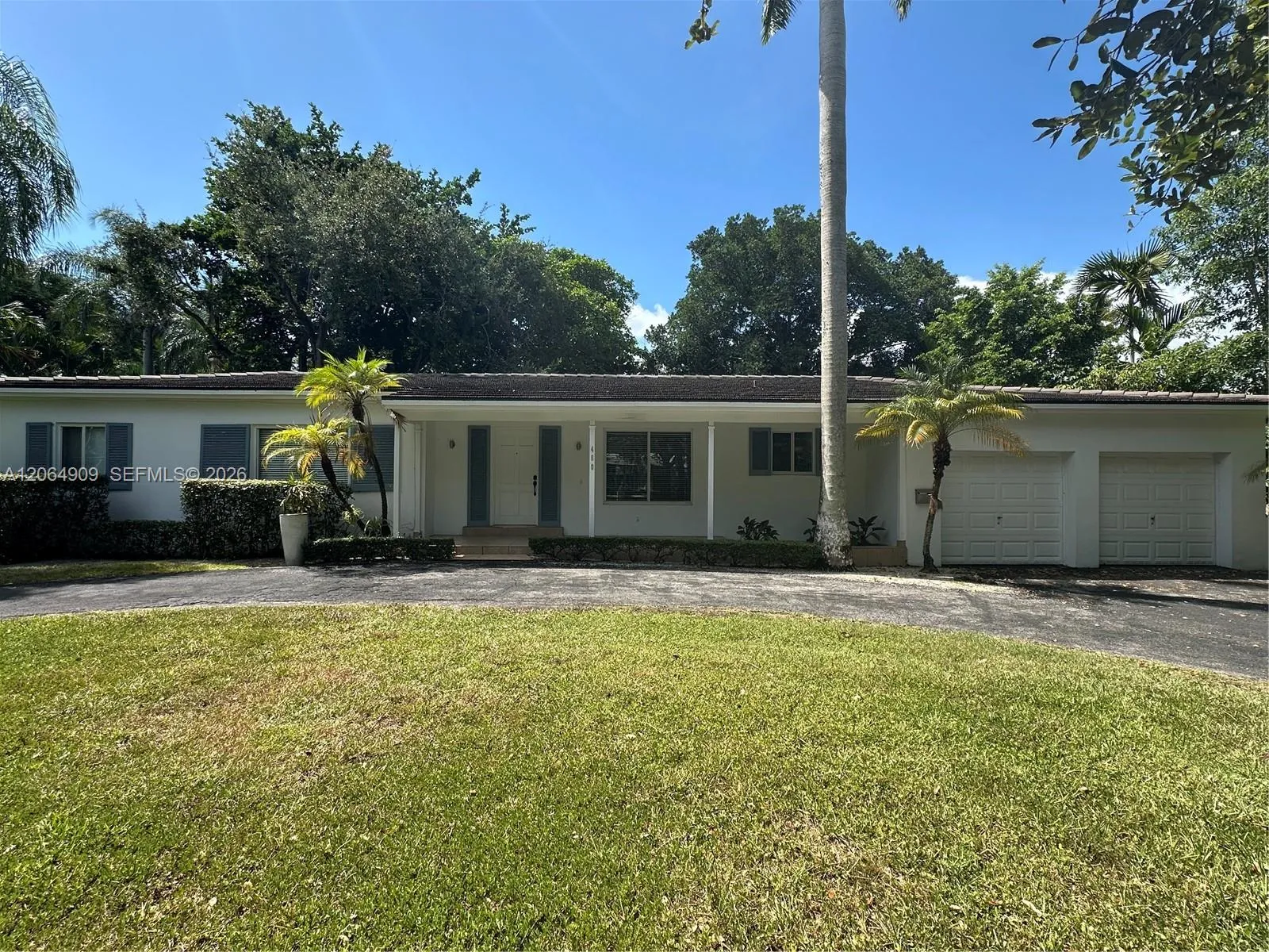 Foto de propiedad en 460 San Servando Avenue -, Coral Gables, FL 33143 Coral Gables con MLS# 