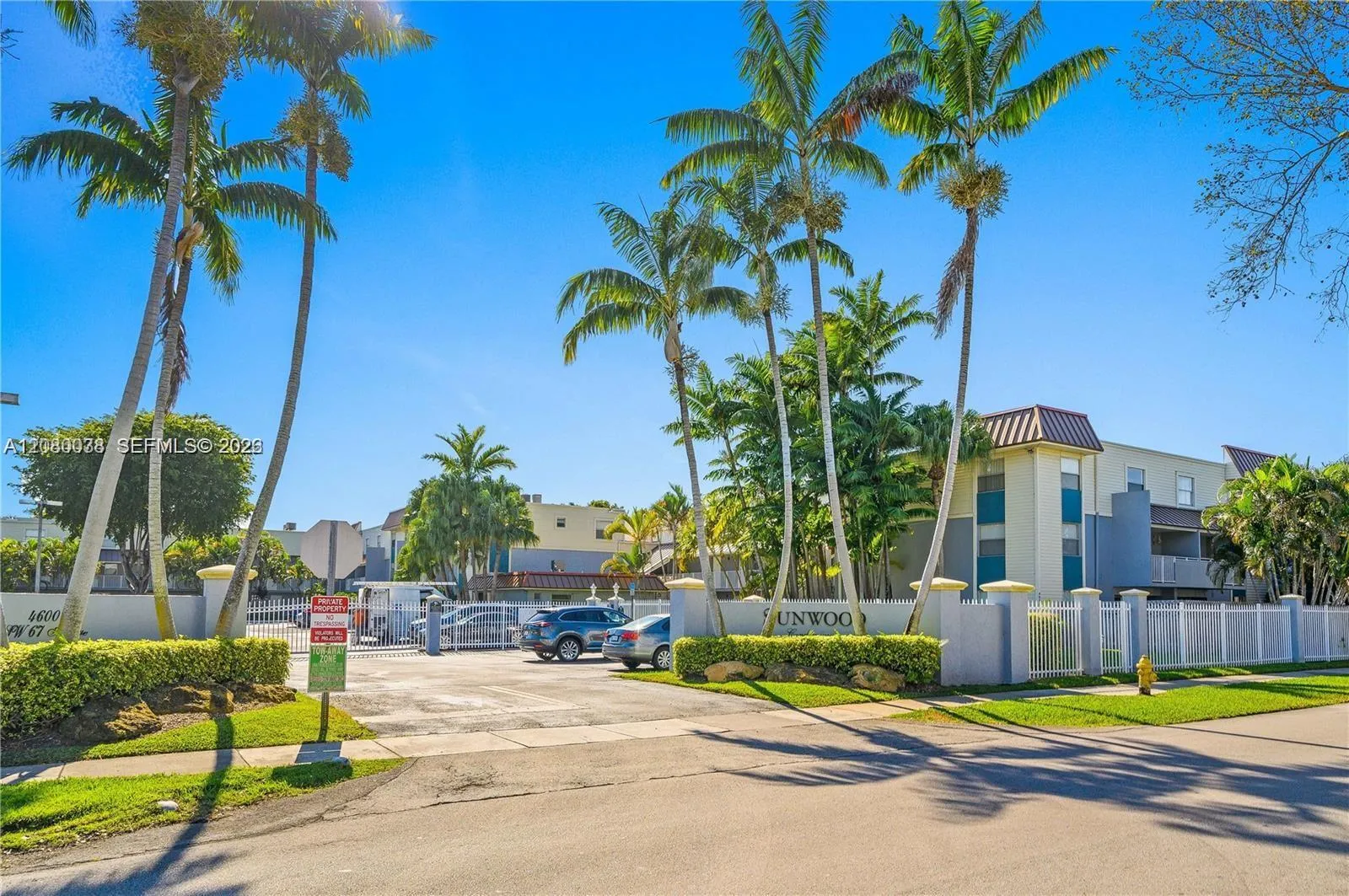 En Venta 4600 SW 67th Avenue 248, Miami, FL 33155, Miami, FL 33155
