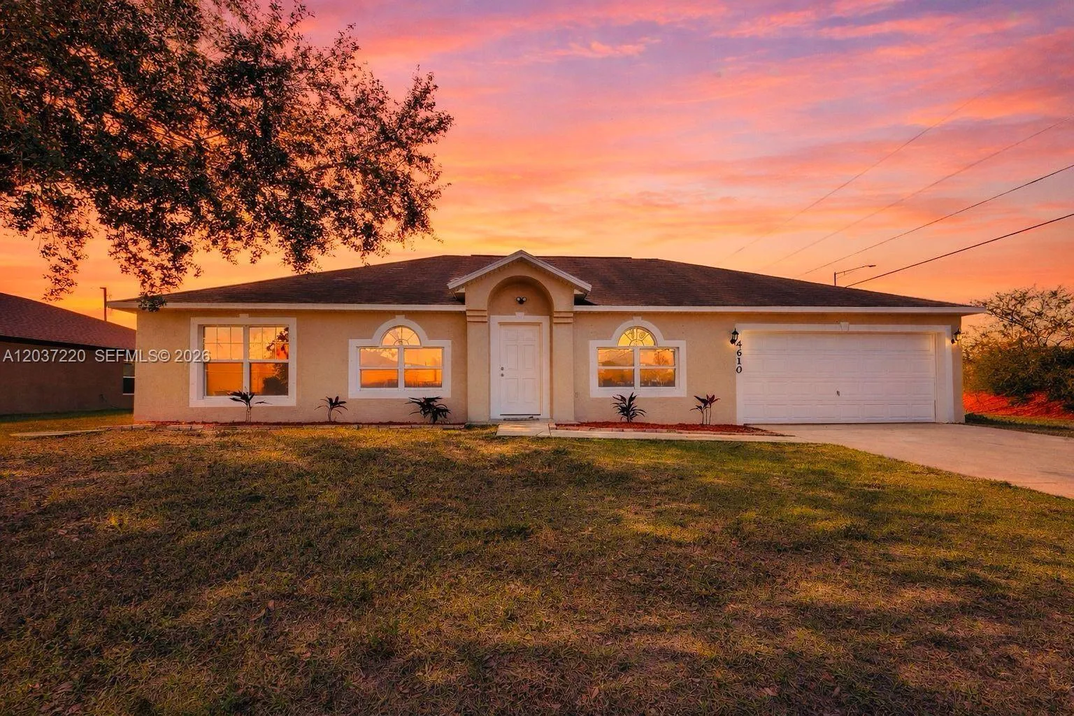 Foto de propiedad en 4610 SW Cacao Street, Port St. Lucie, FL 34953 Port St. Lucie con MLS# 