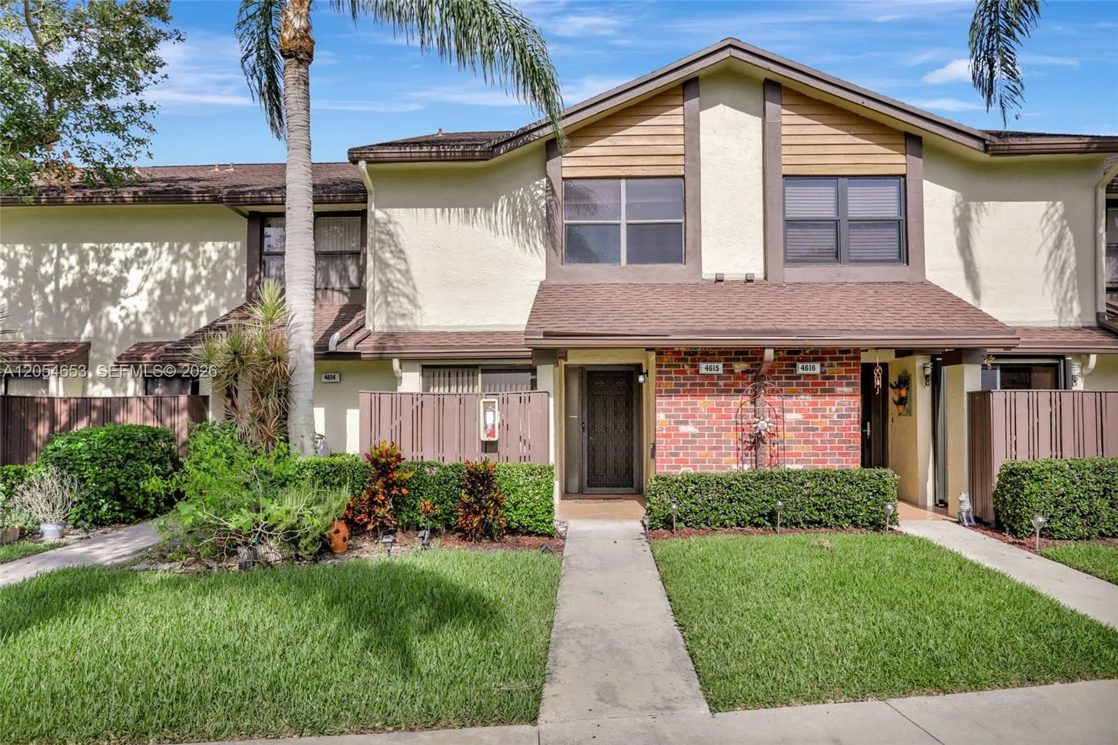 Foto de propiedad en 4615 S Carambola Circle S 27232, Coconut Creek, FL 33066 Coconut Creek con MLS# 