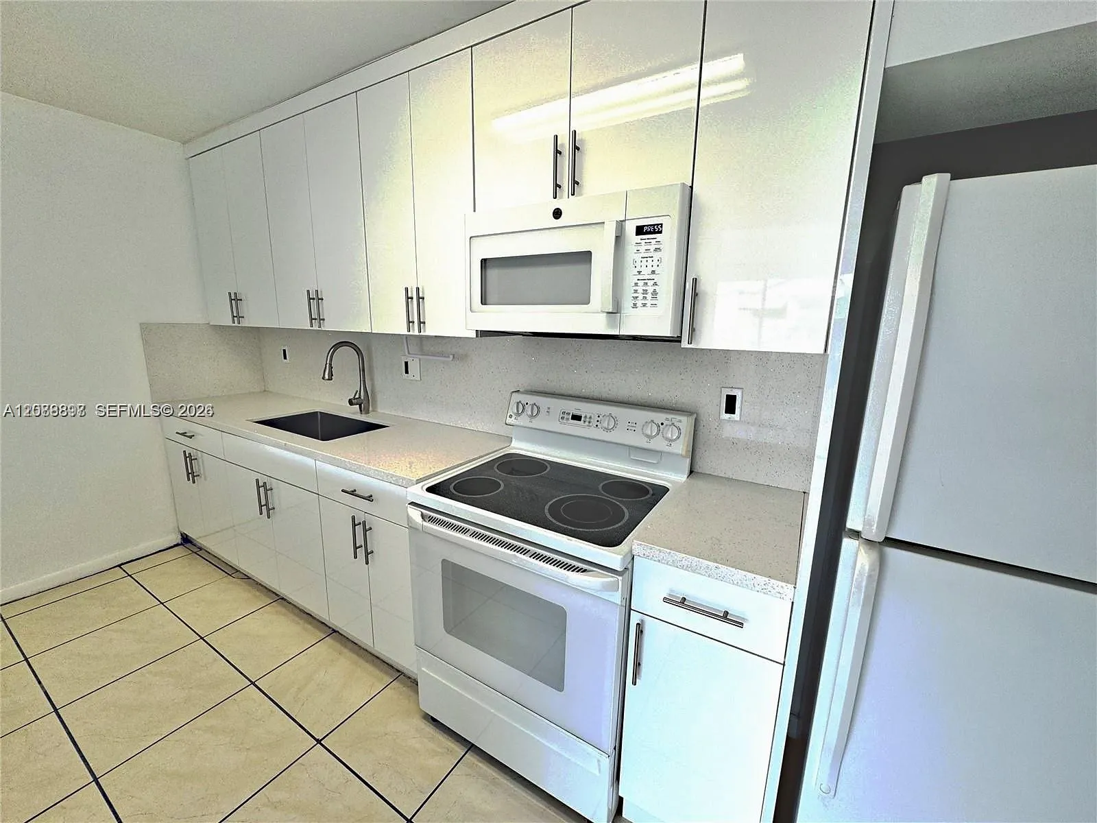 En Renta 4620 NW 79th Avenue 2B, Doral, FL 33166, Doral, FL 33166