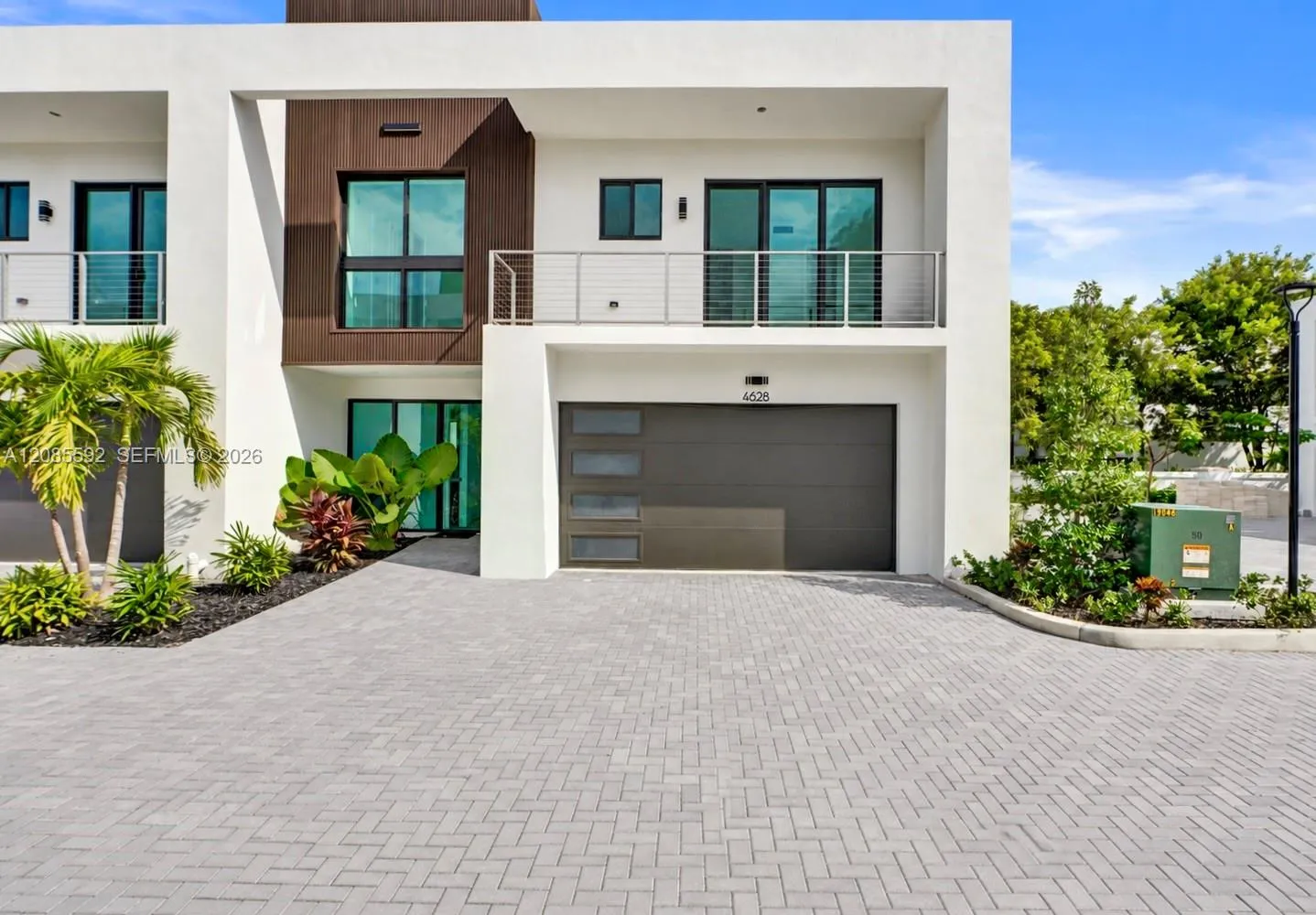 Foto de propiedad en 4628 SW 32nd Avenue A4, Dania Beach, FL 33312 Dania Beach con MLS# 