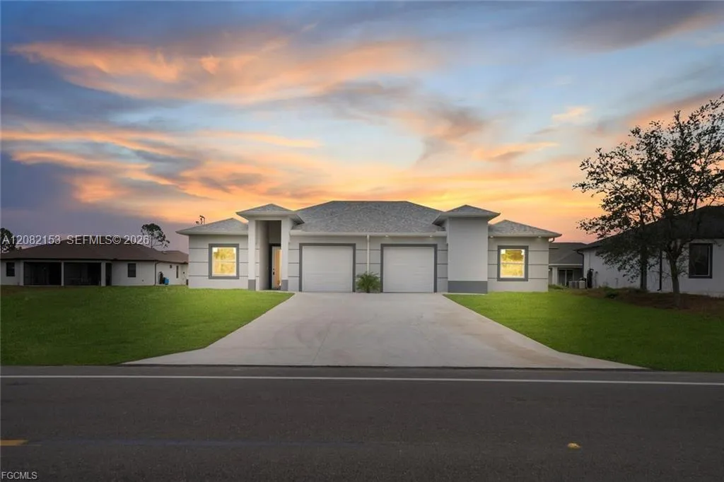 En Venta 4648/4650 Leonard Boulevard S, Lehigh Acres, FL 33973, Lehigh Acres, FL 33973