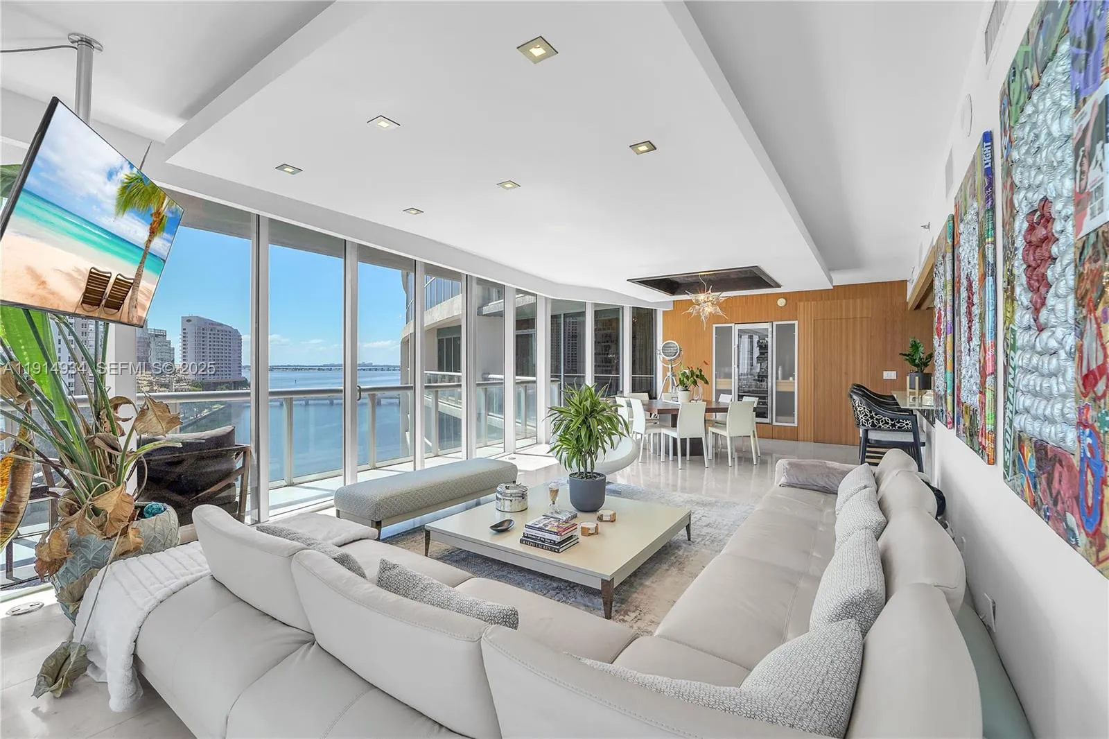 Foto de propiedad en 465 Brickell Avenue 1001, Miami, FL 33131 Miami con MLS#