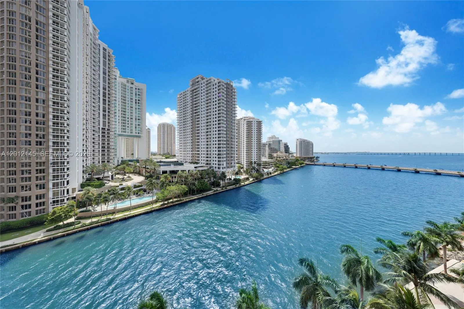 Foto de propiedad en 465 Brickell Avenue 1019, Miami, FL 33131 Miami con MLS#