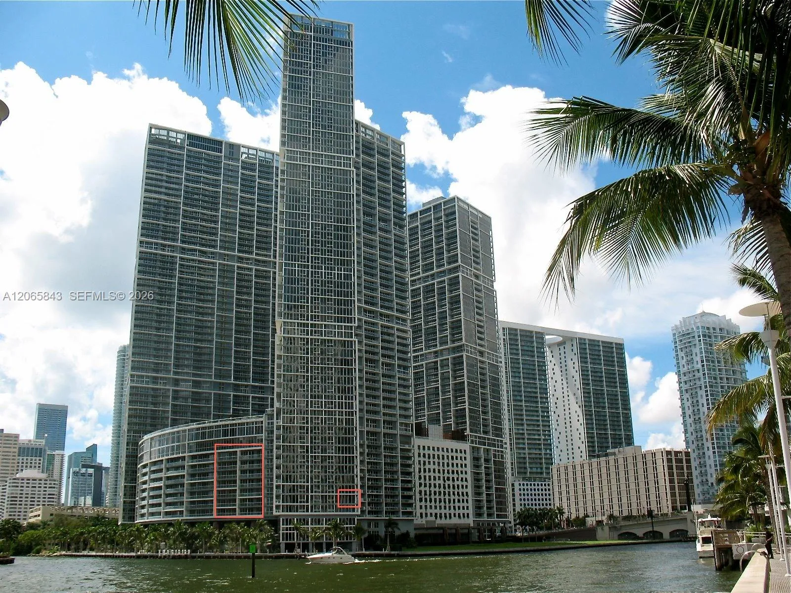 Foto de propiedad en 465 Brickell Avenue 502, Miami, FL 33131 Miami con MLS# 