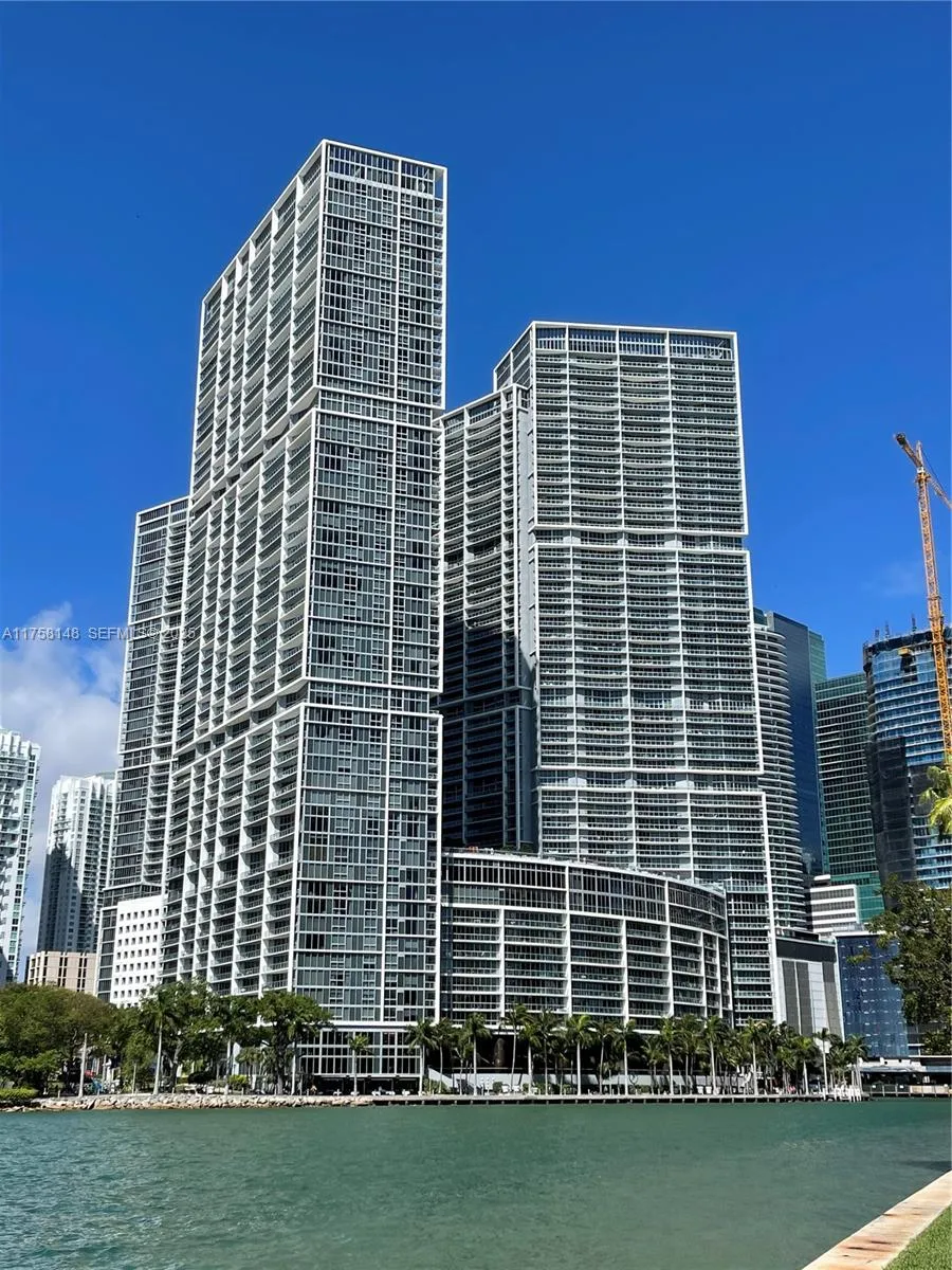 Foto de propiedad en 465 Brickell Avenue 819, Miami, FL 33131 Miami con MLS# 