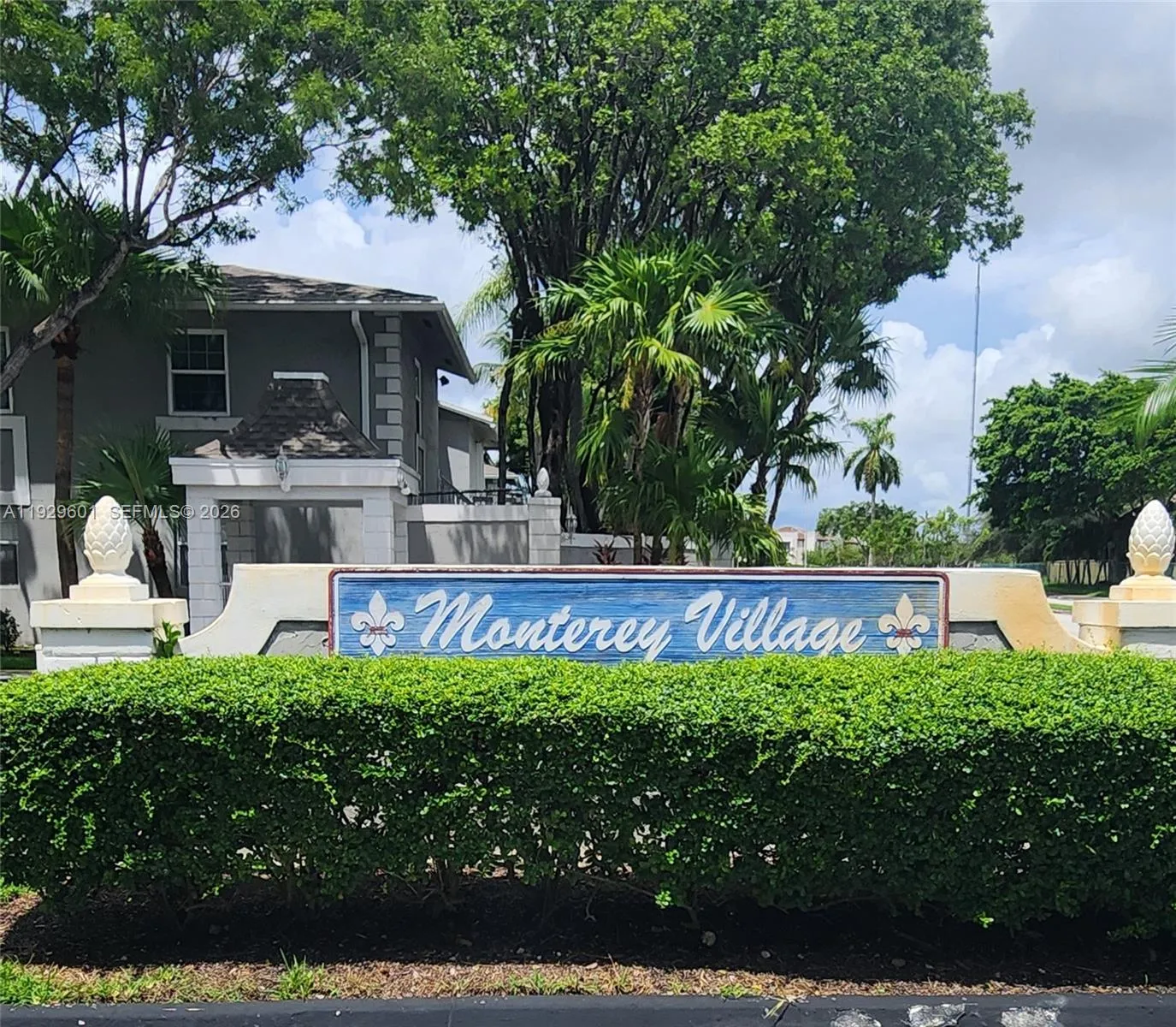 En Venta 466 NE 210th Cir Terrace 201-10, Miami, FL 33179, Miami, FL 33179