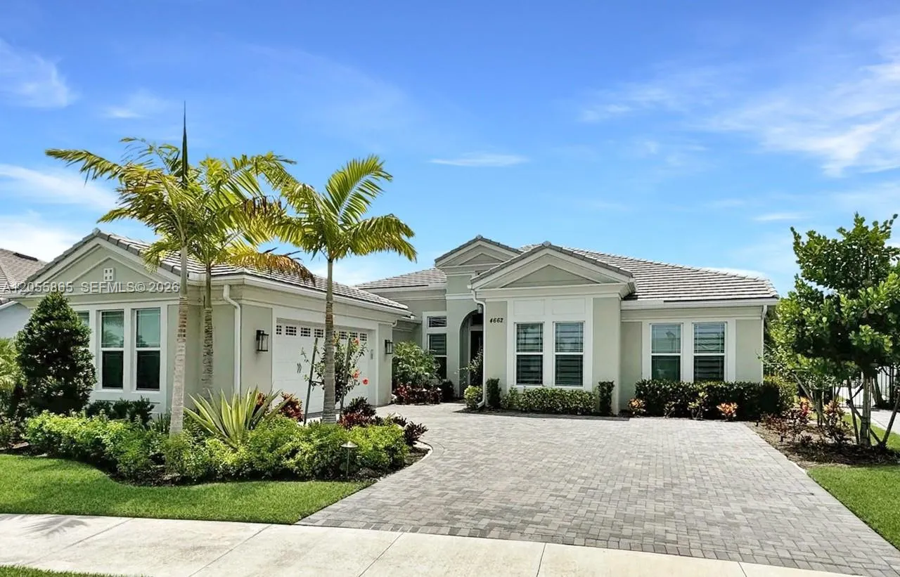 Foto de propiedad en 4662 Estates Circle, Westlake, FL 33470 Westlake con MLS# 