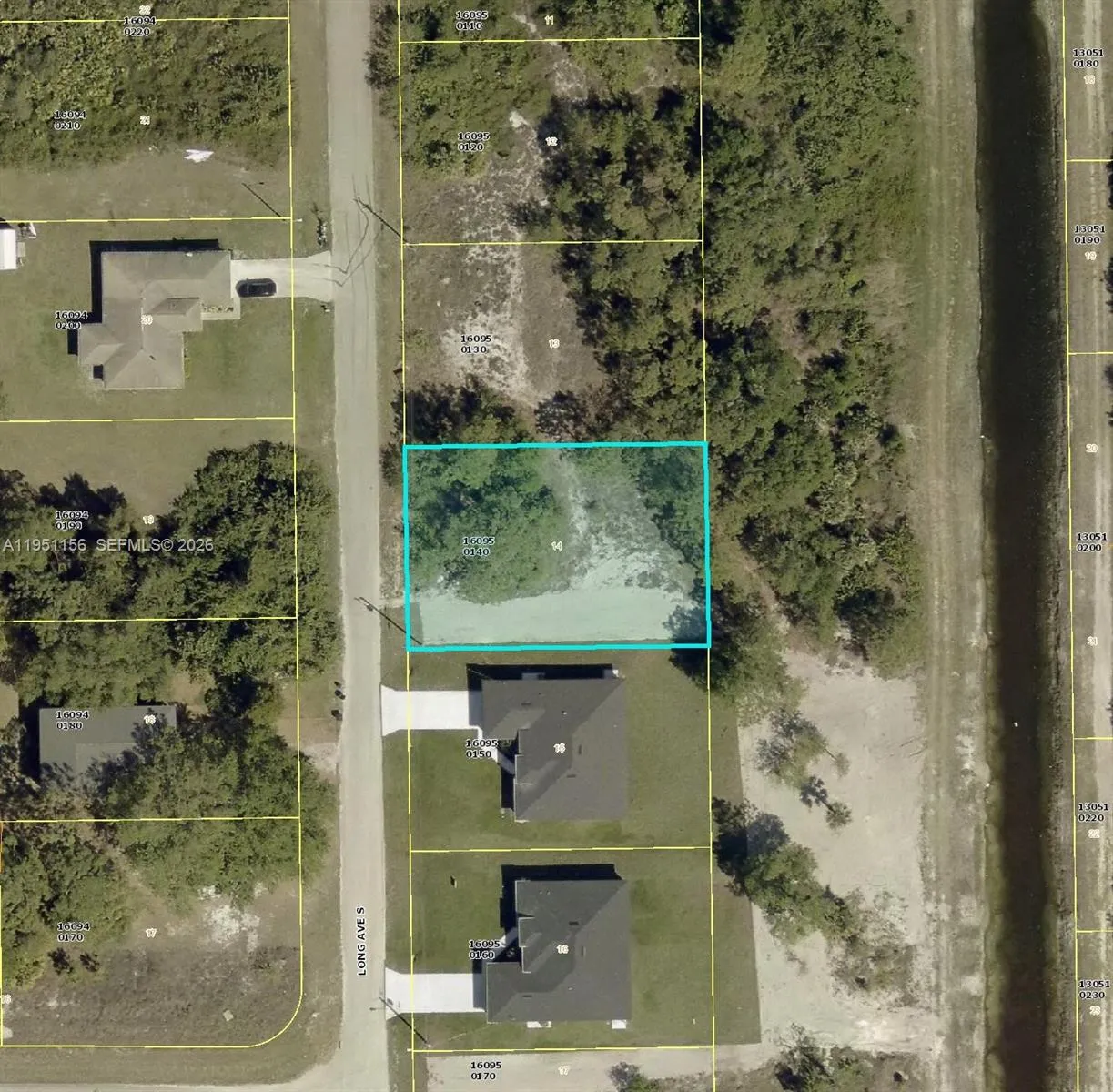 En Venta 467 Long Avenue S, Lehigh Acres, FL 33974, Lehigh Acres, FL 33974