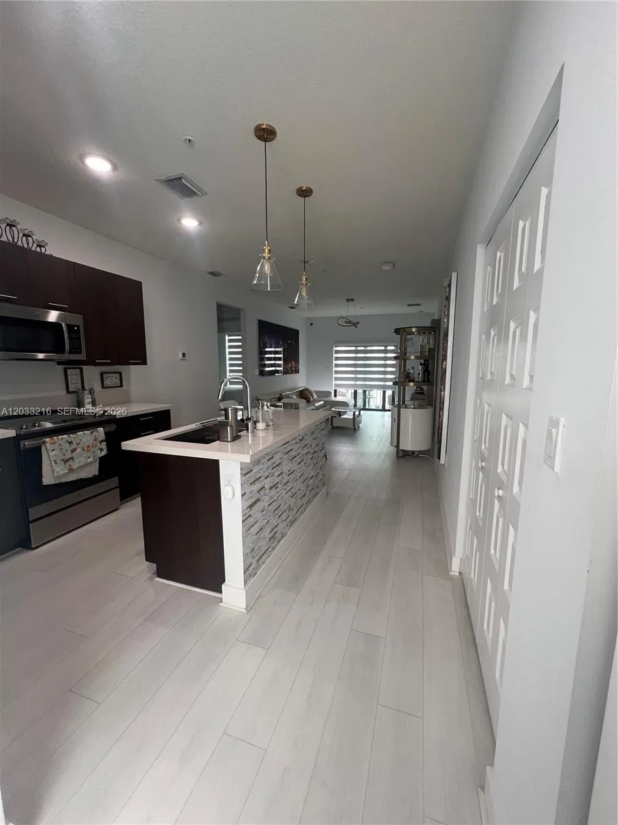 Foto de propiedad en 4670 NW 84th Avenue 32, Doral, FL 33166 Doral con MLS# 