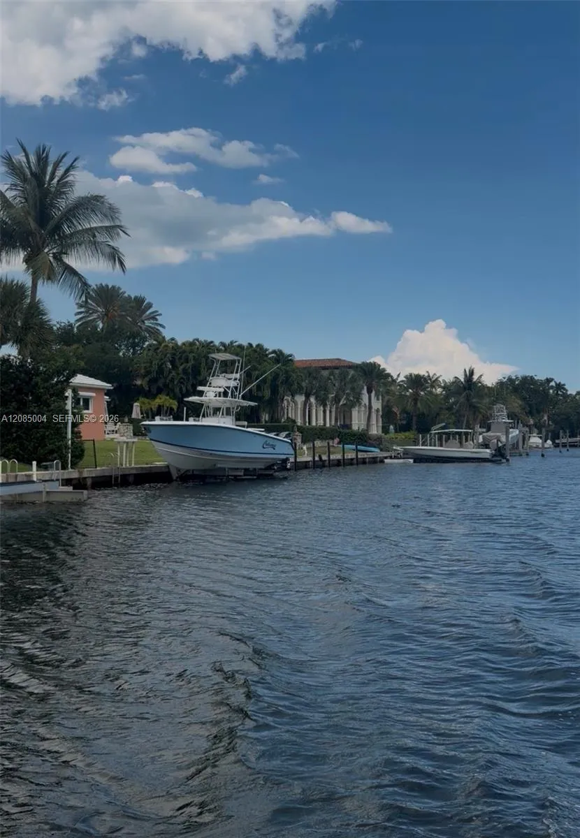 Foto de propiedad en 470 Marquesa Drive, Coral Gables, FL 33156 Coral Gables con MLS# 