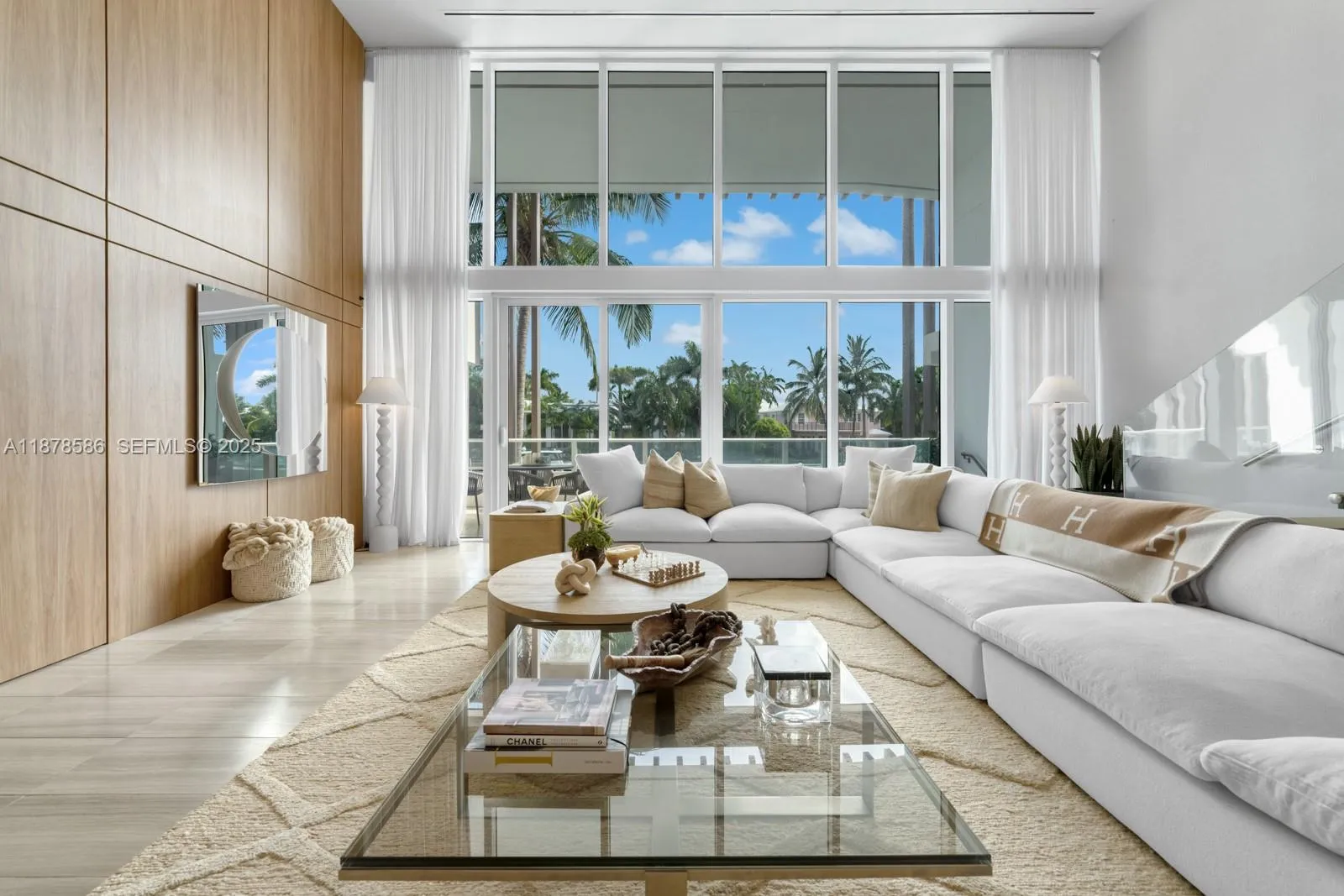 Foto de propiedad en 4701 N Meridian Avenue 222, Miami Beach, FL 33140 Miami Beach con MLS# 
