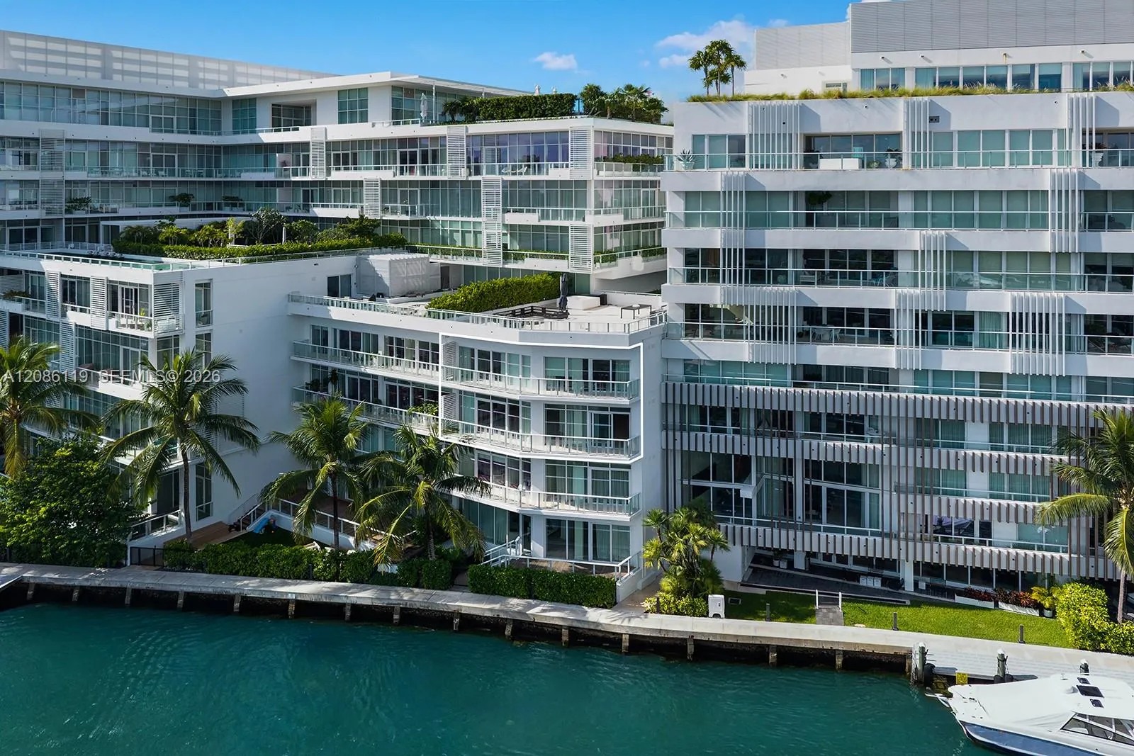 En Renta 4701 N Meridian Avenue 325, Miami Beach, FL 33140, Miami Beach, FL 33140