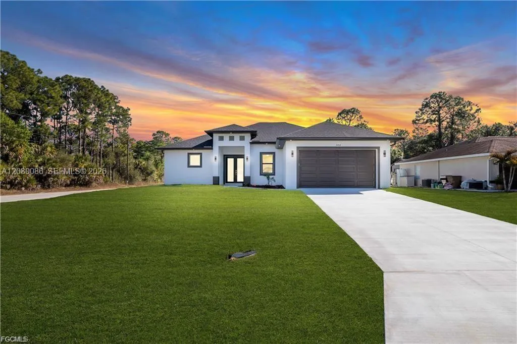 En Venta 4703 Sara Avenue N, Lehigh Acres, FL 33971, Lehigh Acres, FL 33971