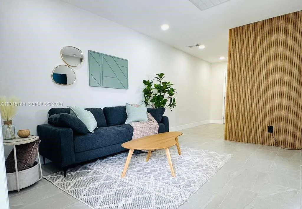 Foto de propiedad en 4708 SW 33rd Avenue 4708, Dania Beach, FL 33312 Dania Beach con MLS# 