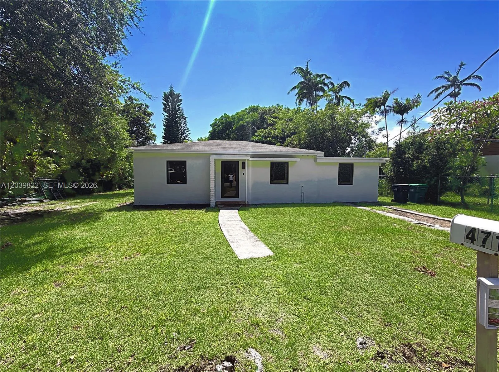 Foto de propiedad en 4712 SW 64th Court, Miami, FL 33155 Miami con MLS# 