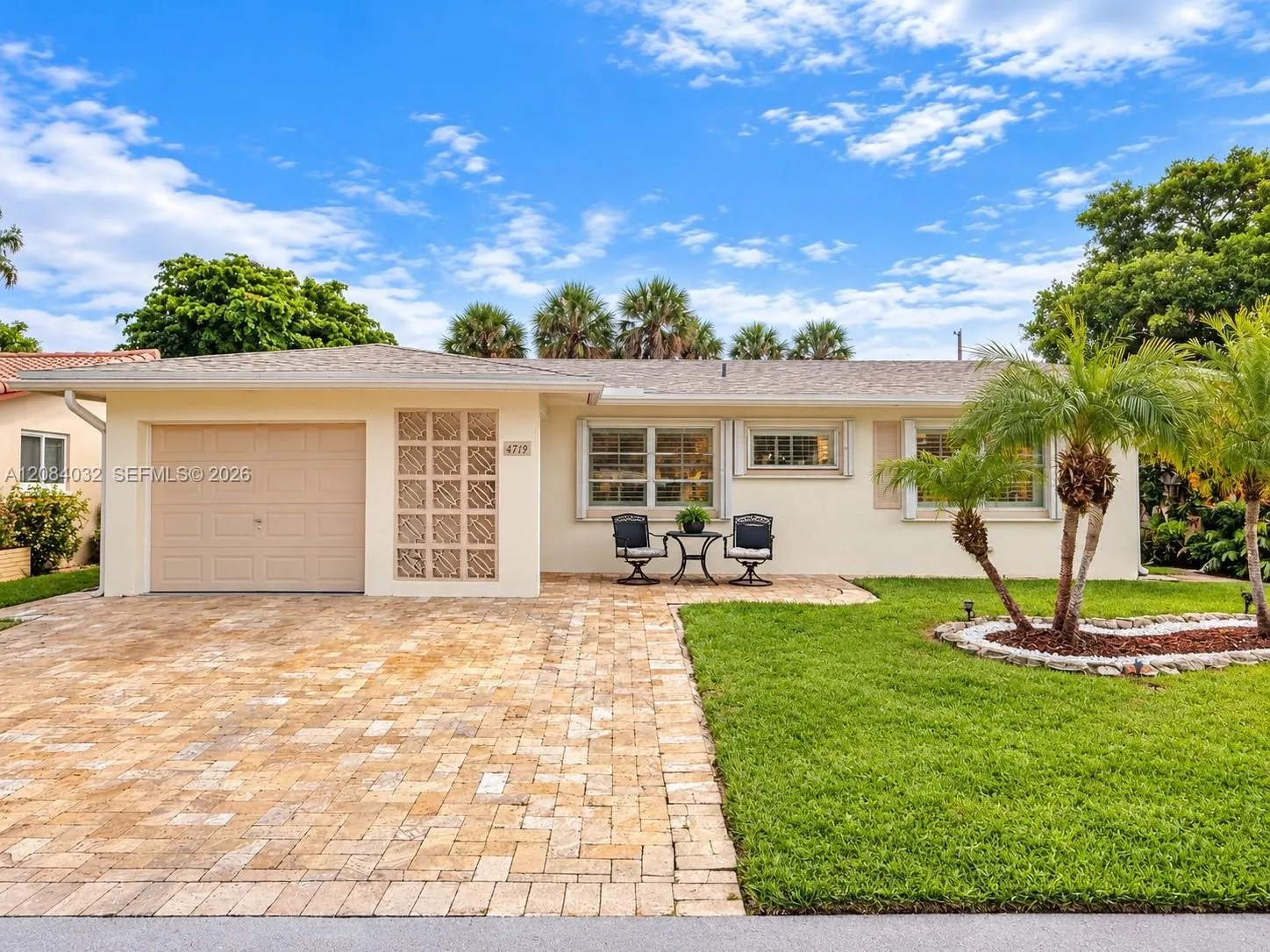 Foto de propiedad en 4719 NW 44th Court, Tamarac, FL 33319 Tamarac con MLS# 