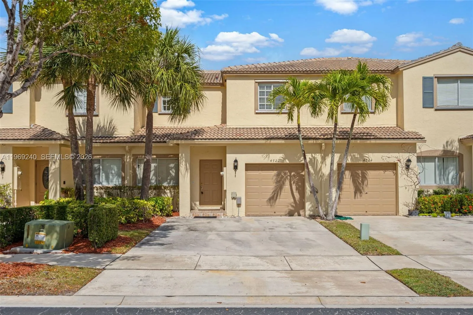 Vendido 4722 Lago Vista Drive, Coconut Creek, FL 33073, Coconut Creek, FL 33073