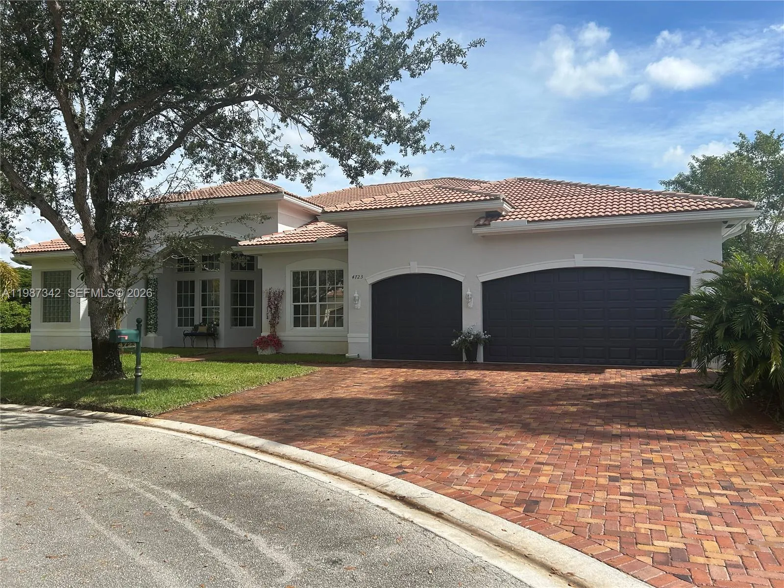 Foto de propiedad en 4723 SW 195th Way, Miramar, FL 33029 Miramar con MLS# 