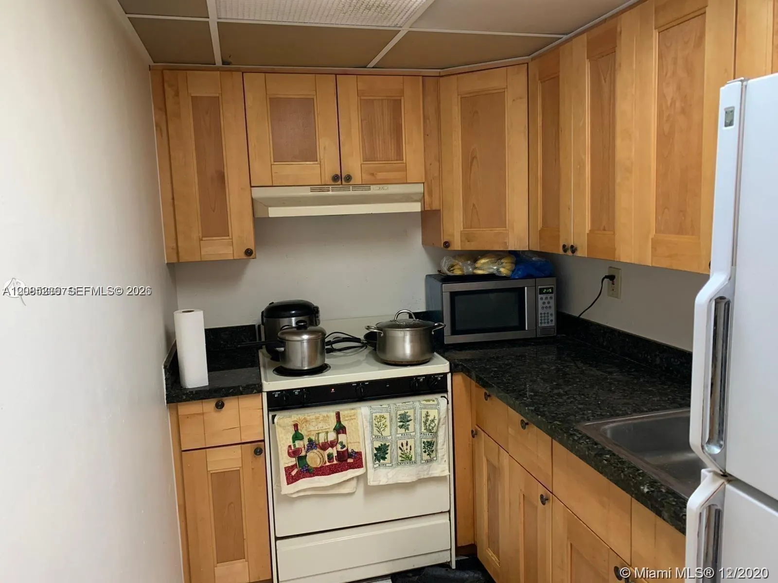 En Venta 4725 NW 7th Street 203-3, Miami, FL 33126, Miami, FL 33126