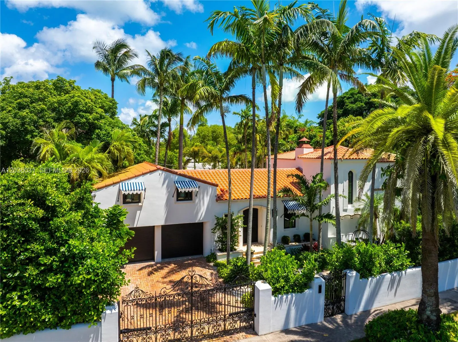 Foto de propiedad en 4727 N Bay Road, Miami Beach, FL 33140 Miami Beach con MLS# 