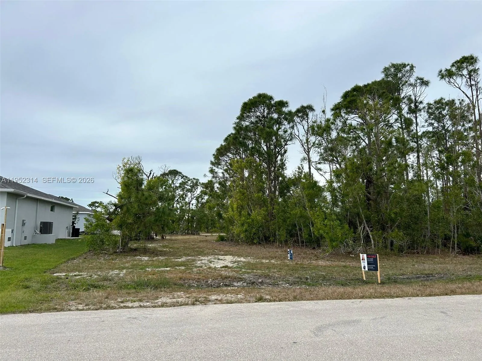Foto de propiedad en 4732 NW 39 Place, FL 33993  con MLS# 