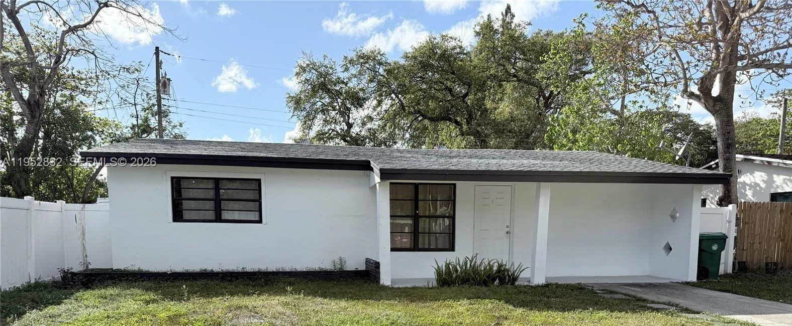 Foto de propiedad en 4741 SW 25th Terrace, Dania Beach, FL 33312 Dania Beach con MLS# 