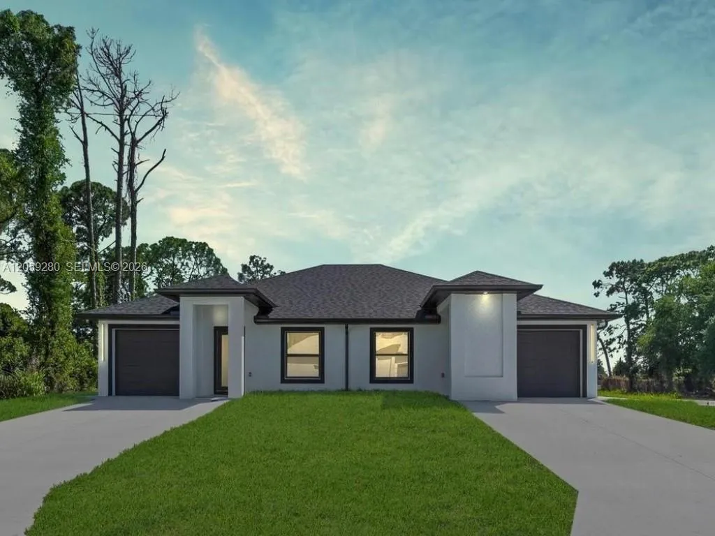 Foto de propiedad en 4745 13th Street SW 4747, Lehigh Acres, FL 33973 Lehigh Acres con MLS# 