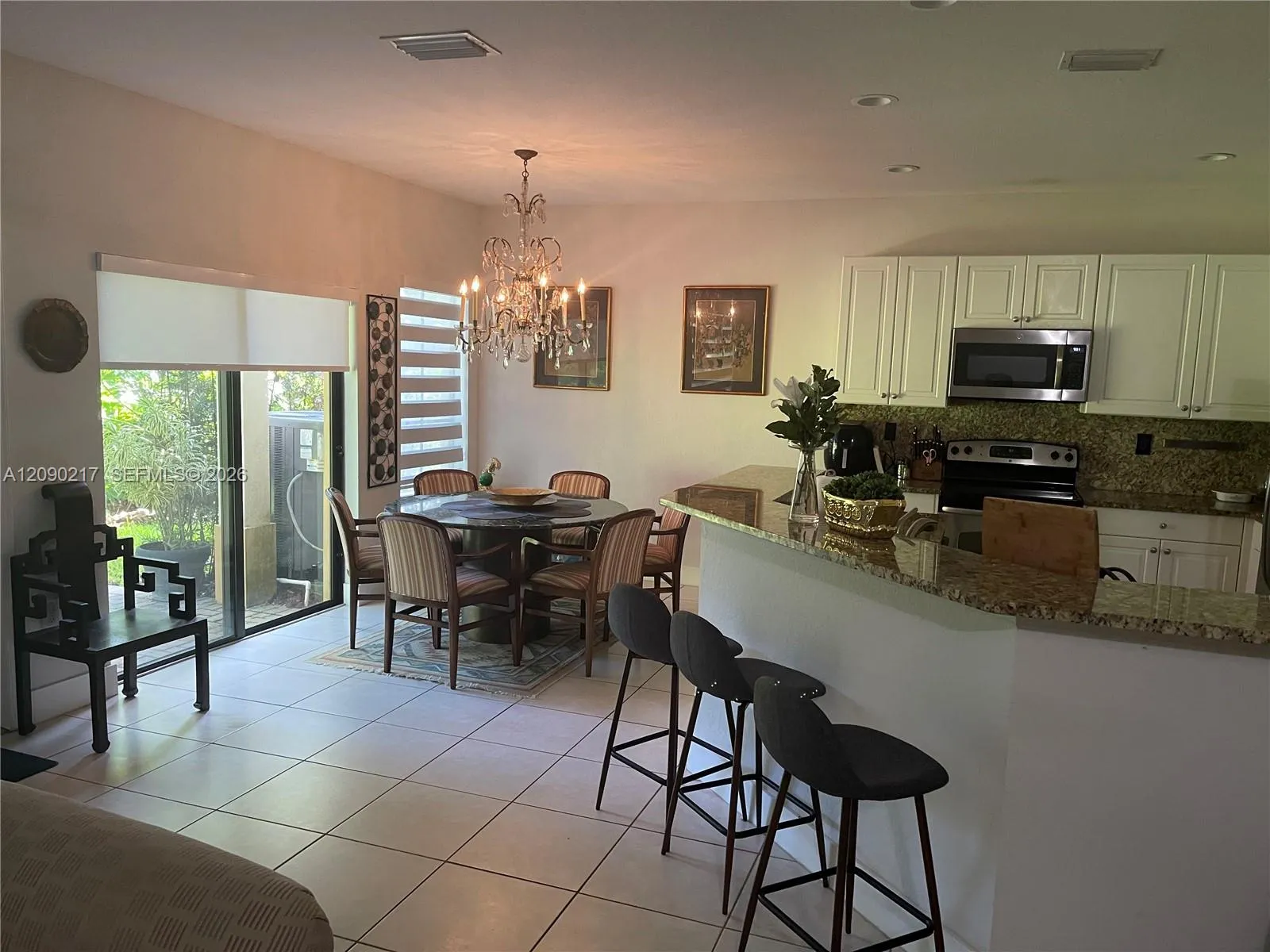 Foto de propiedad en 4745 N Grand Cypress Circle N, Coconut Creek, FL 33073 Coconut Creek con MLS# 