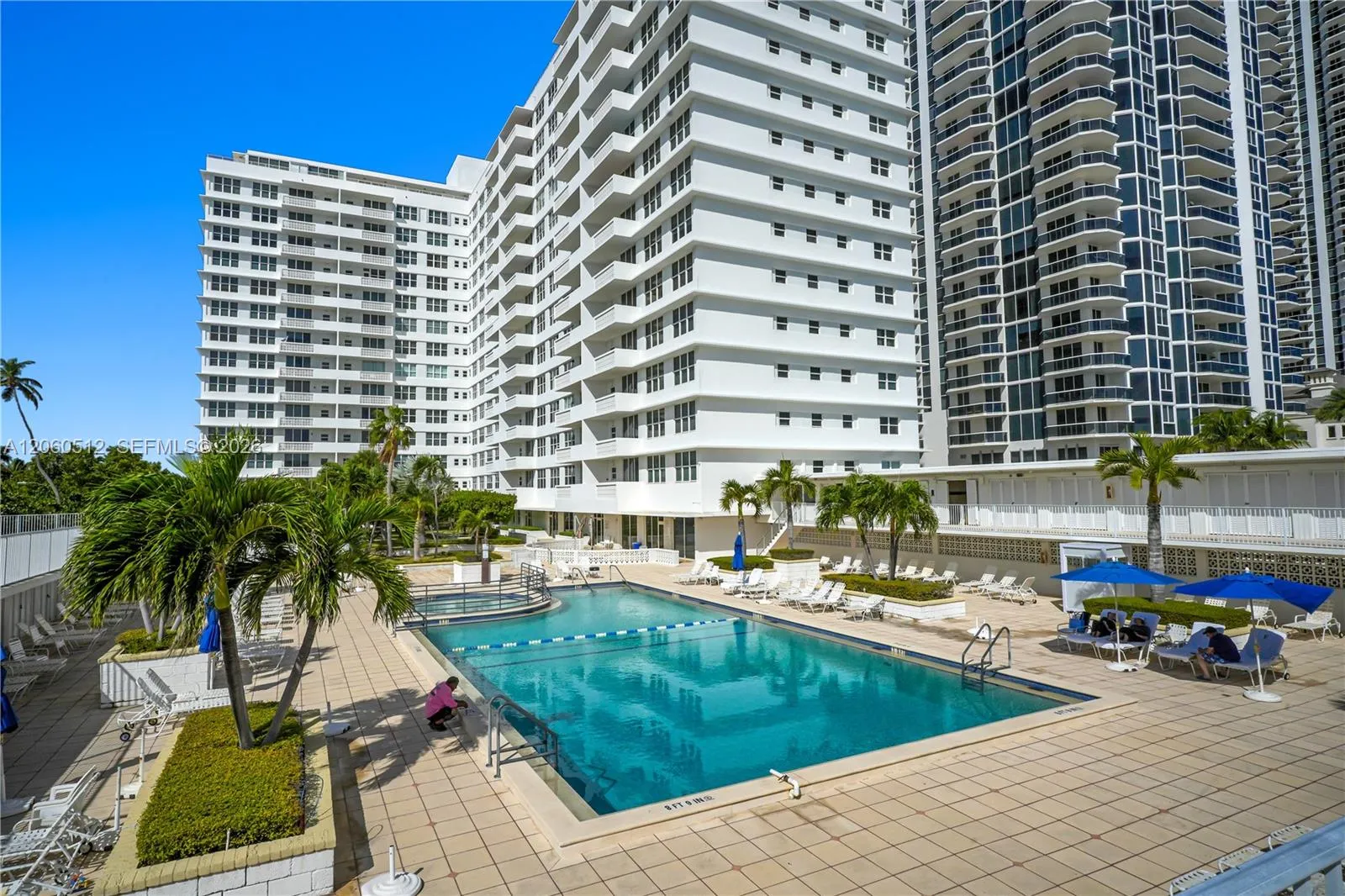 Foto de propiedad en 4747 Collins Avenue 201, Miami Beach, FL 33140 Miami Beach con MLS# 