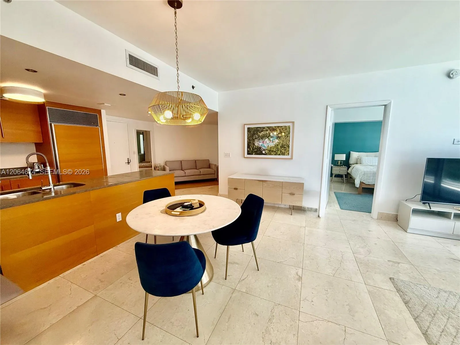 Foto de propiedad en 475 Brickell Avenue 1609, Miami, FL 33131 Miami con MLS# 