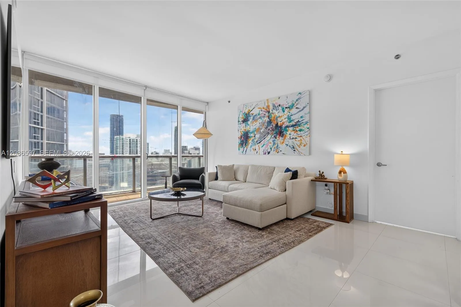 Foto de propiedad en 475 Brickell Avenue 4613, Miami, FL 33131 Miami con MLS#