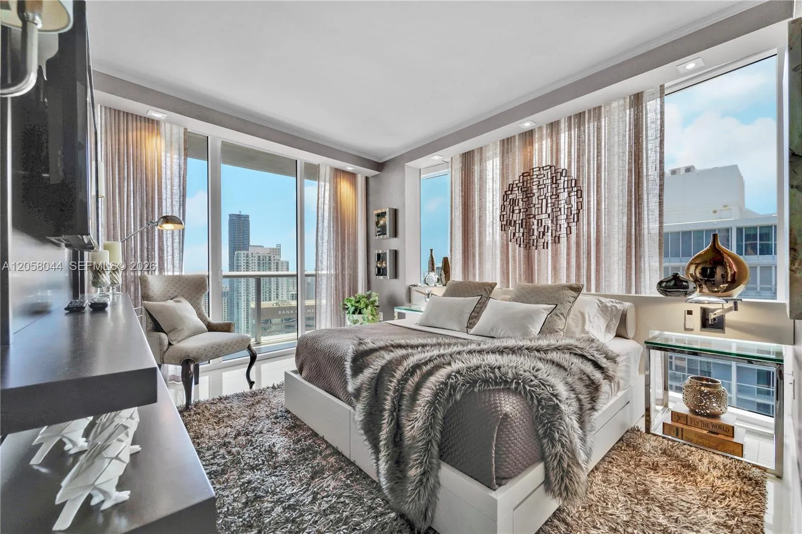 Foto de propiedad en 475 Brickell Avenue 5013, Miami, FL 33131 Miami con MLS#