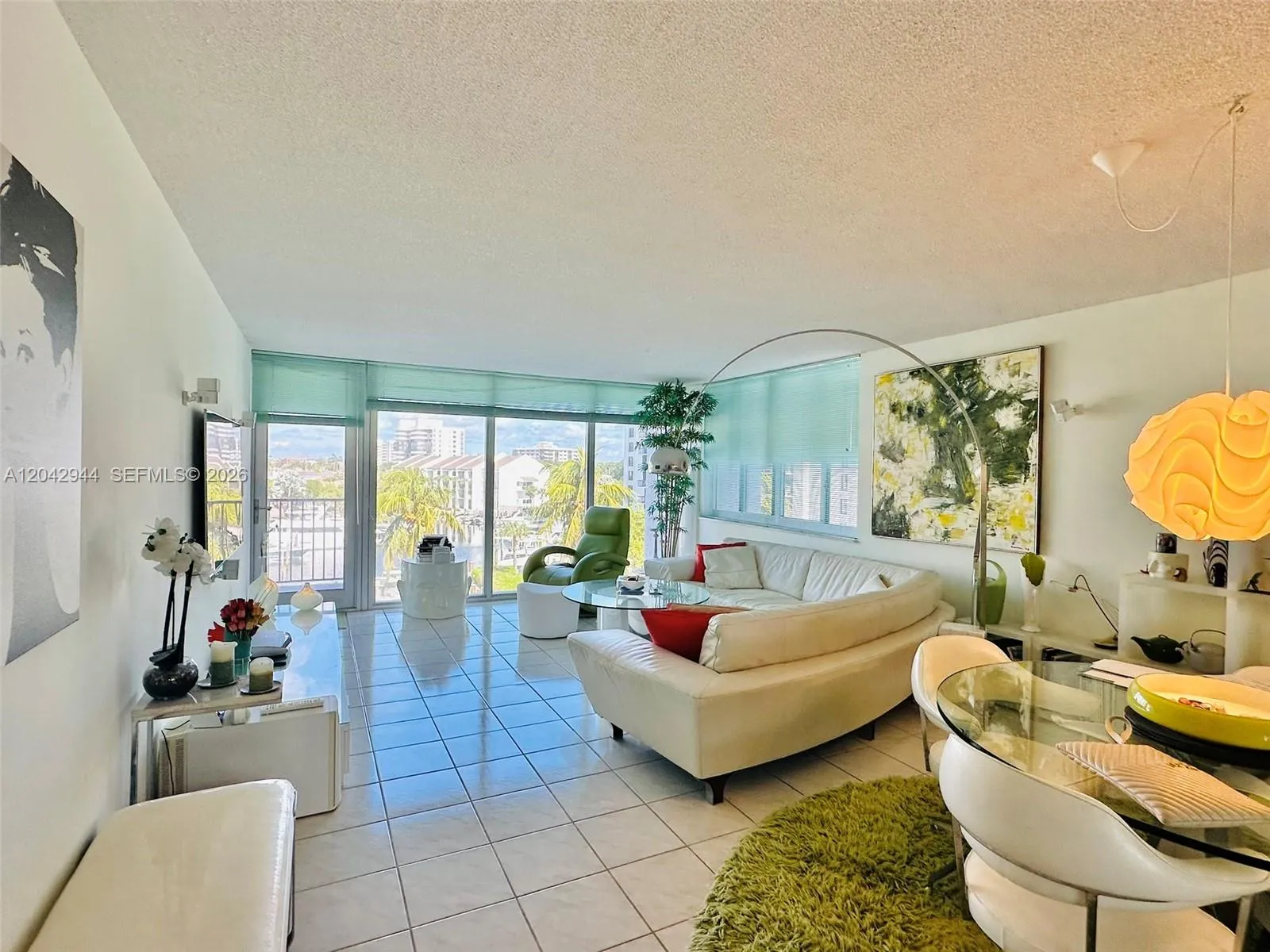 Foto de propiedad en 4750 S Ocean Boulevard 401, Highland Beach, FL 33487 Highland Beach con MLS# 