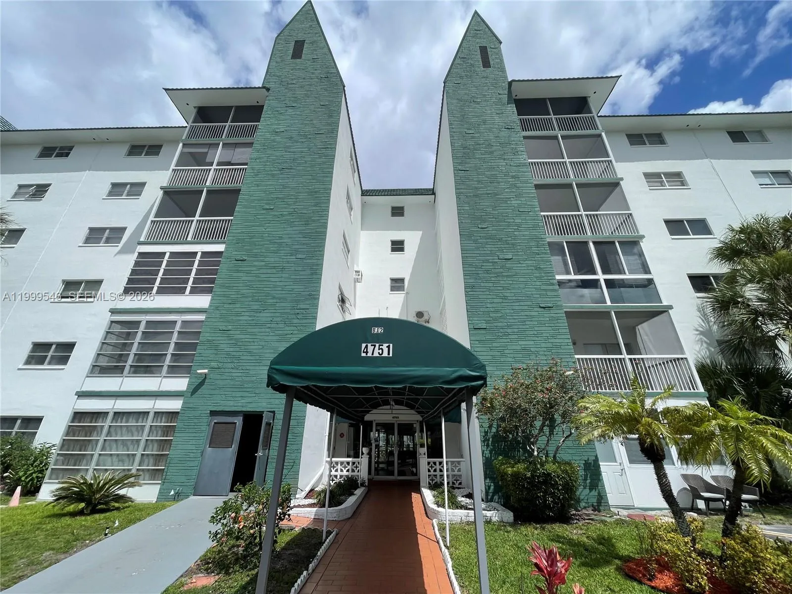 En Venta 4751 NW 21st Street 611, Lauderhill, FL 33313, Lauderhill, FL 33313