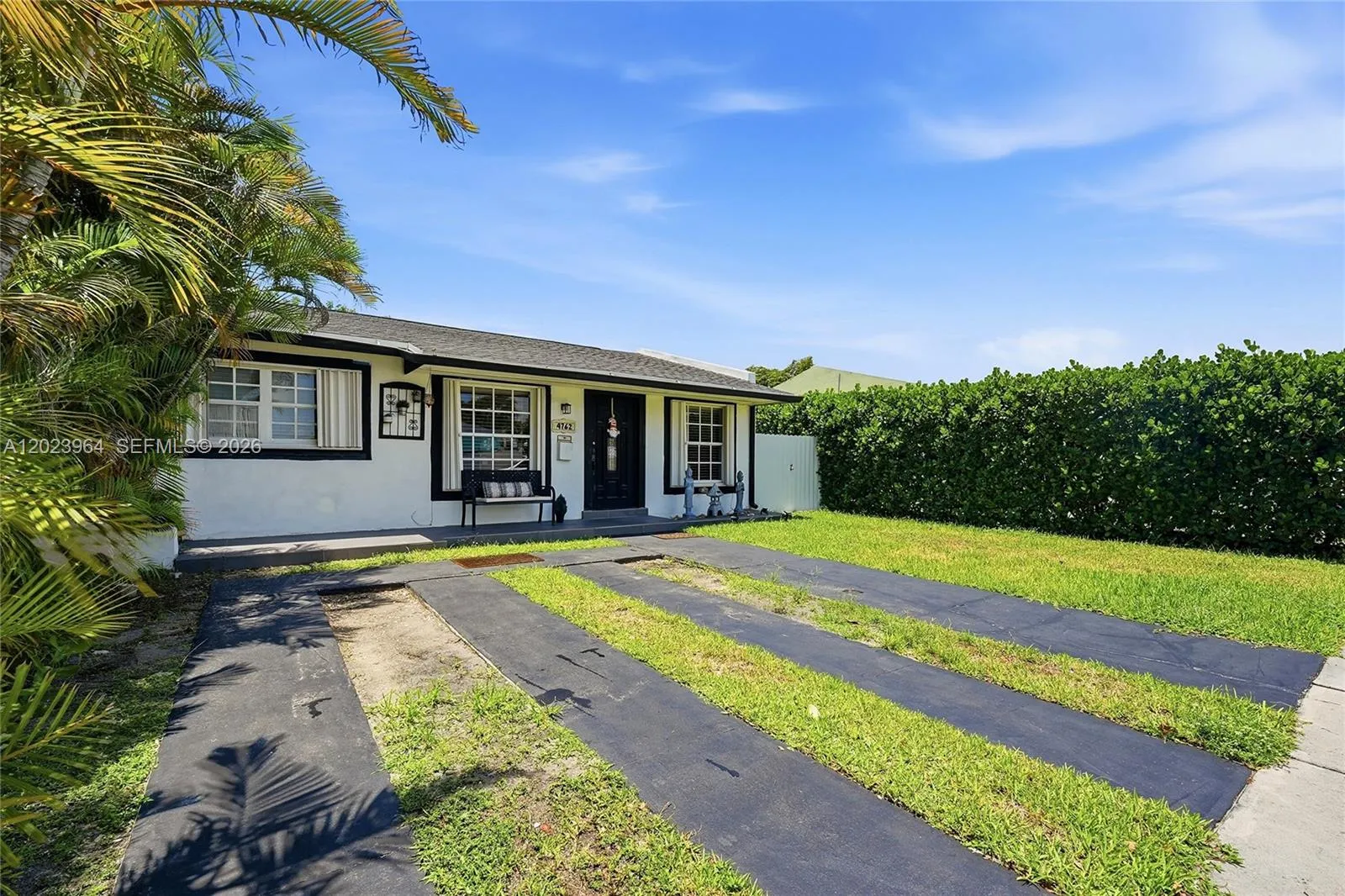 Vendido 4762 SW 131st Avenue, Miami, FL 33175, Miami, FL 33175