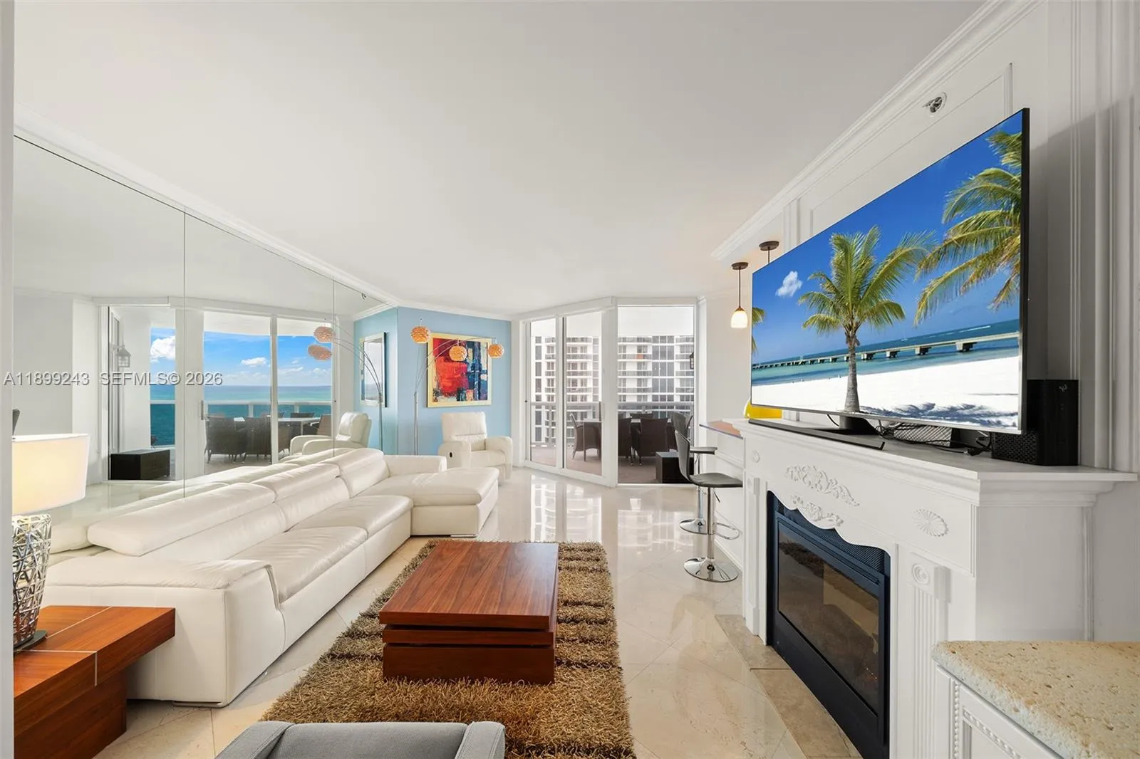 Foto de propiedad en 4775 Collins Avenue 1708, Miami Beach, FL 33140 Miami Beach con MLS# 