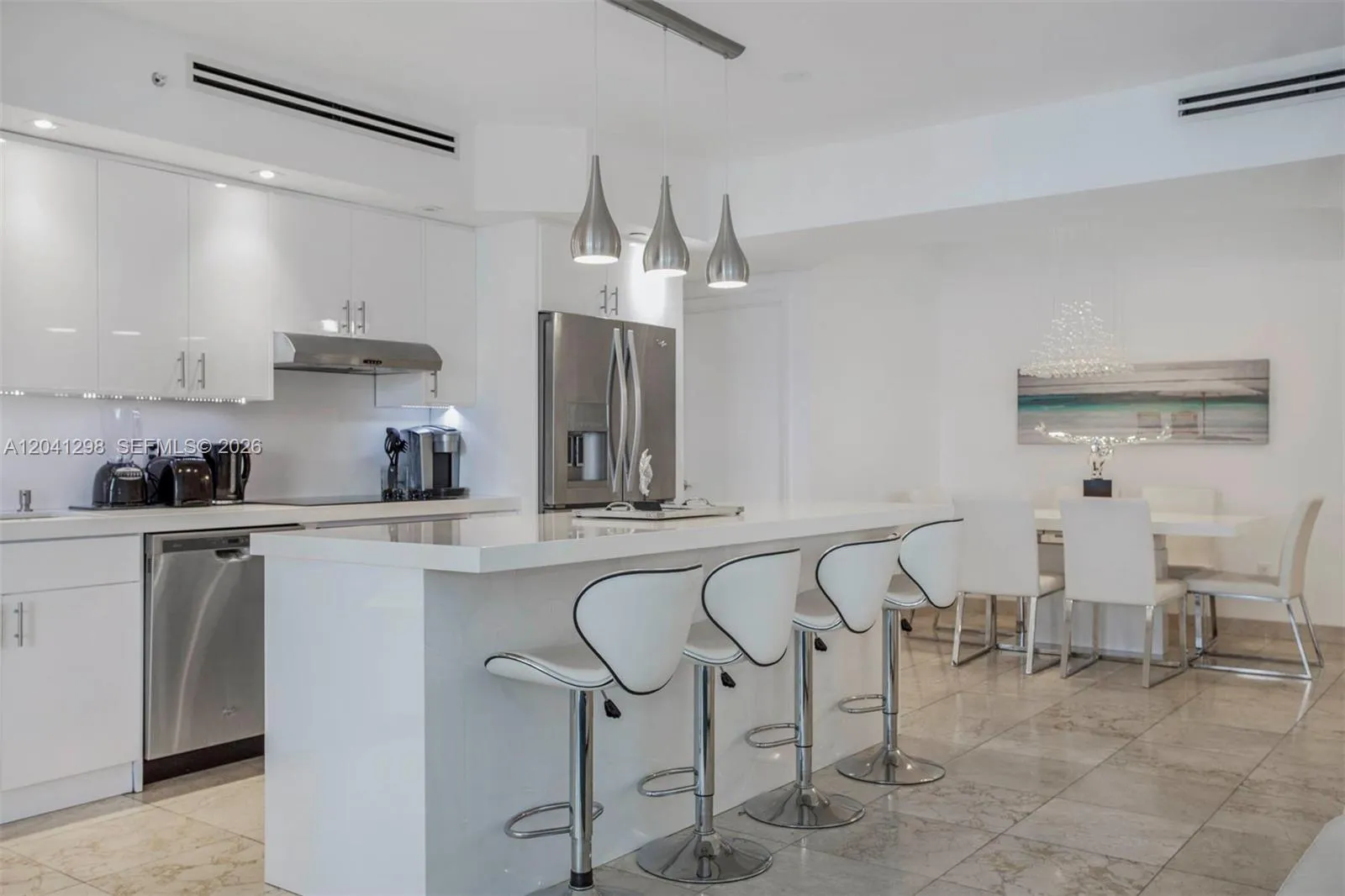 En Renta 4775 Collins Avenue 2508, Miami Beach, FL 33140, Miami Beach, FL 33140