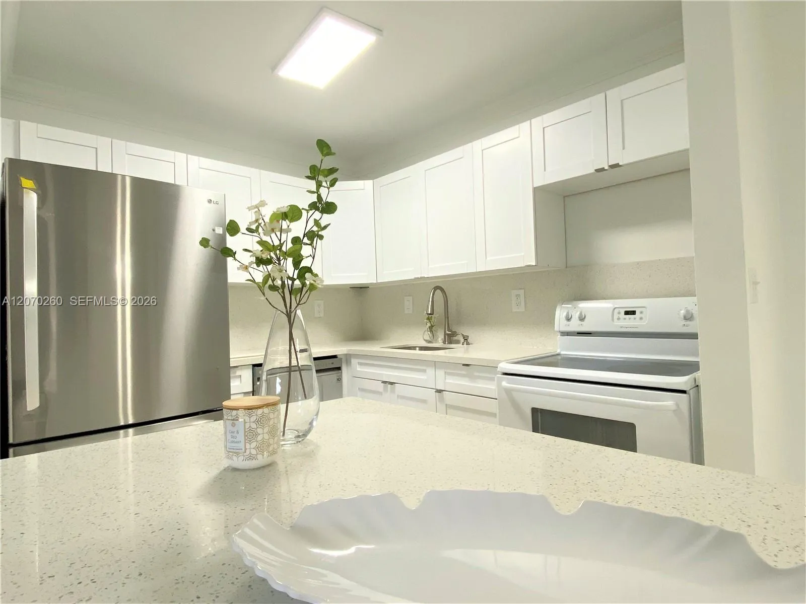 Foto de propiedad en 4780 NW 102nd Avenue 104, Doral, FL 33178 Doral con MLS# 