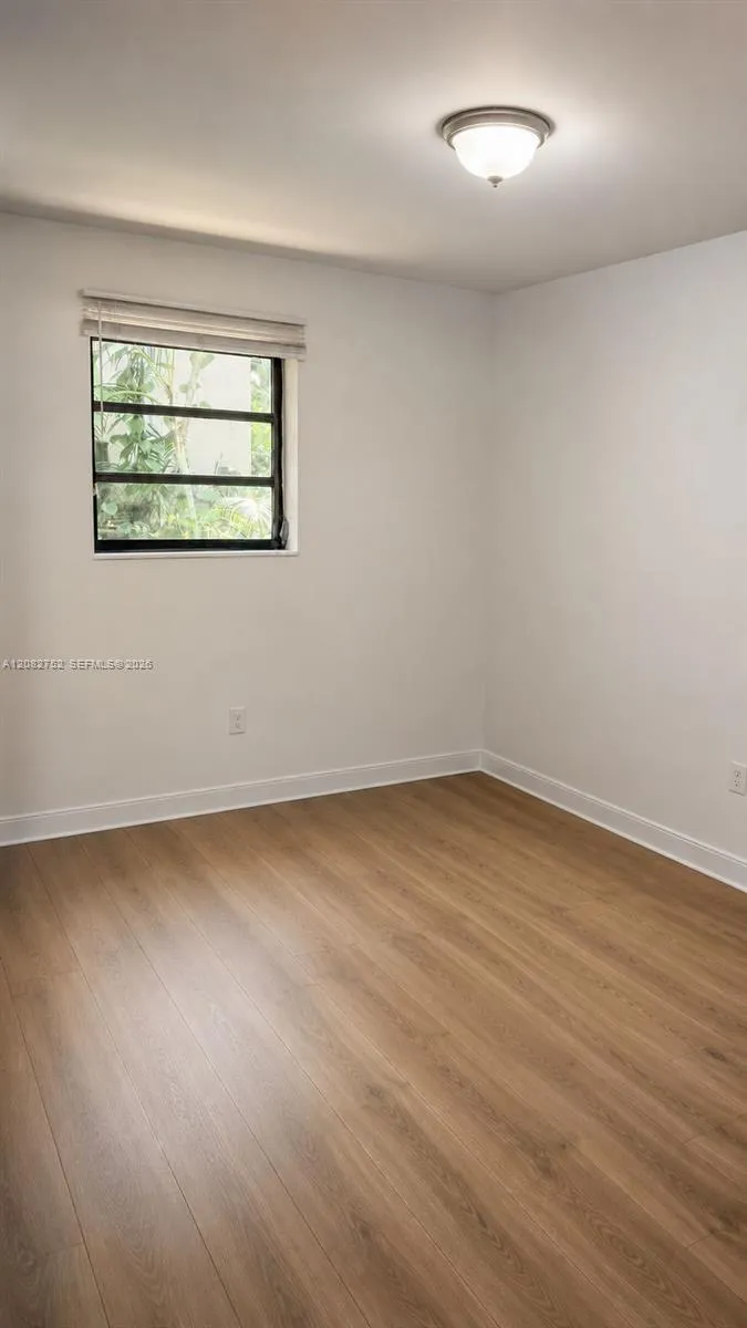 Foto de propiedad en 4790 SW 65th Avenue 1-3, Davie, FL 33314 Davie con MLS# 
