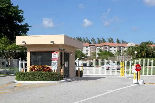 En Renta 480 Executive Center Drive 4L, West Palm Beach, FL 33401, West Palm Beach, FL 33401