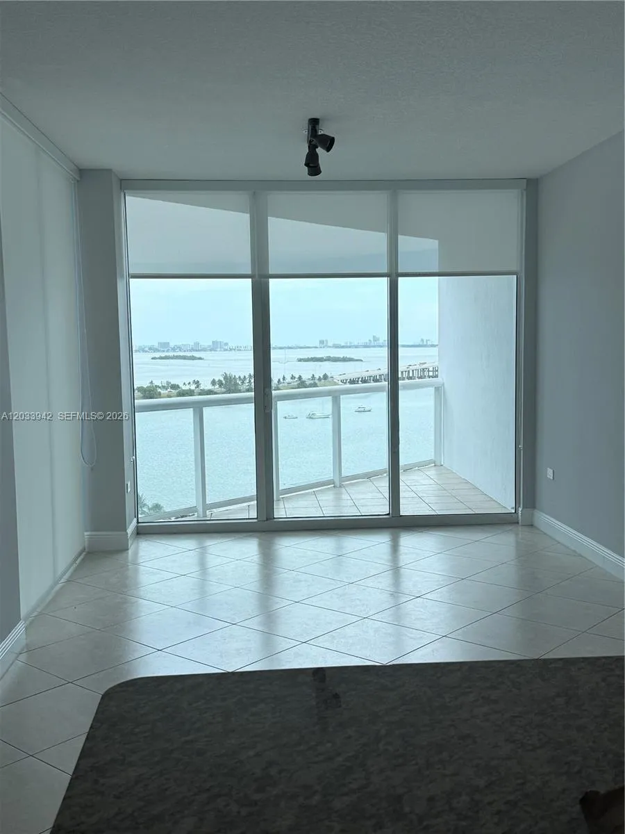 Foto de propiedad en 480 NE 30th Street 1504, Miami, FL 33137 Miami con MLS#