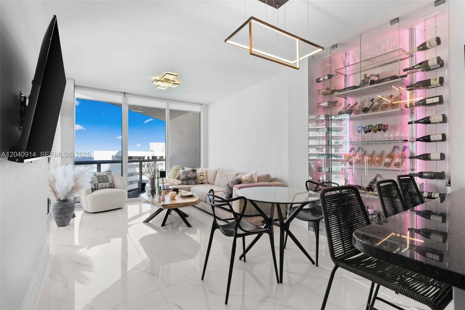 Foto de propiedad en 480 NE 30th Street 904, Miami, FL 33137 Miami con MLS#